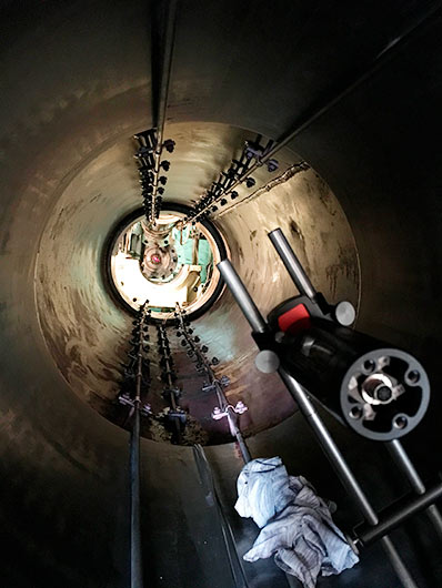 Alignement de la ligne du tube d'étambot