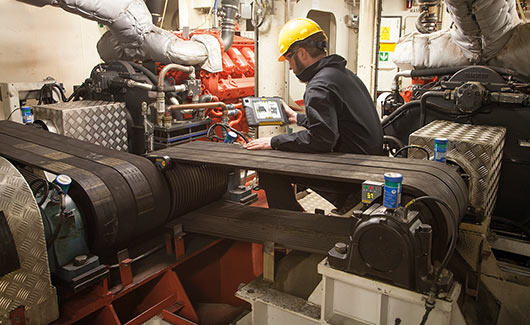 Alignment of belt drive on ship