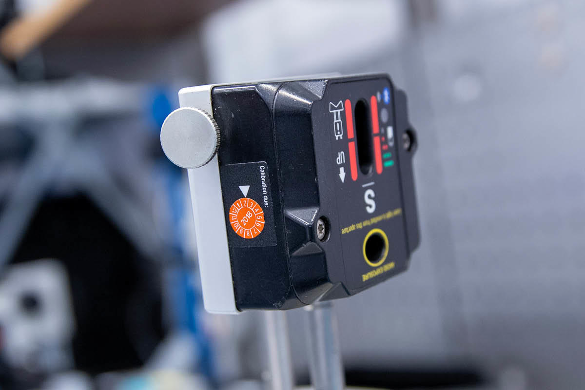 Unit with calibrated date marked